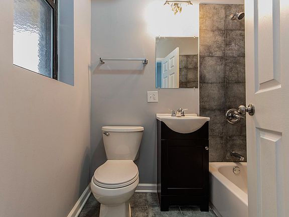 3rd image of 7525-33 S Kingston Ave #3E