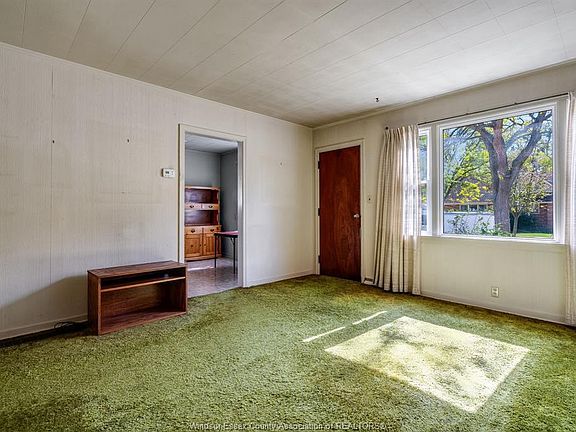 4th image of 54 Horwath Ave