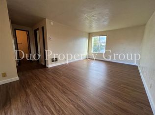 1526 Willamette Aly APT 4, Eugene, OR 97401