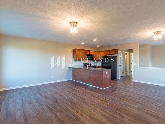 4th image of 2216 N 204th Ter