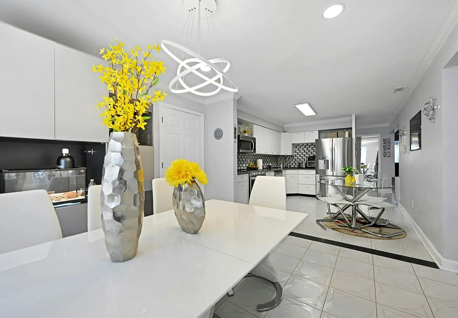 10 Fourwood Court — Photo 1