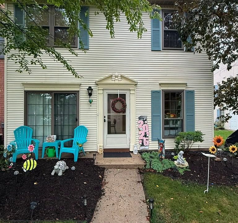 1st image of 35 Drewes Ct