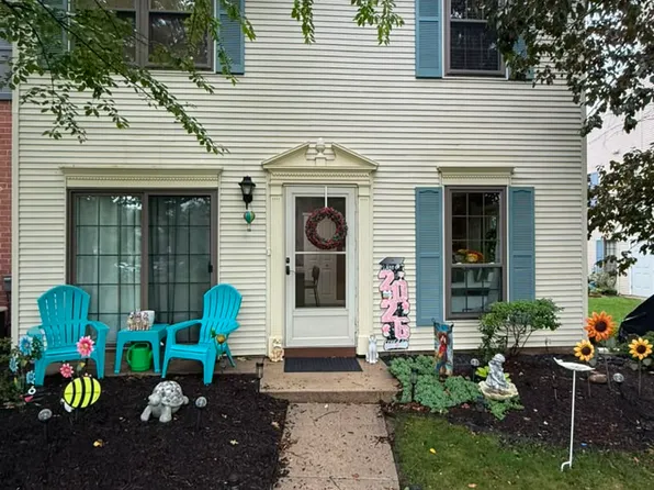 35 Drewes Ct, Lawrence Township, NJ 08648
