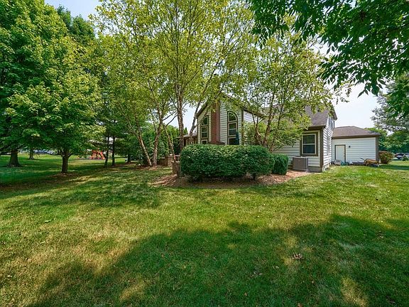 5th image of 3994 Ayshire Ct