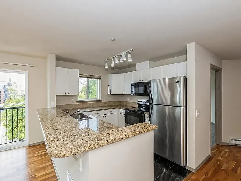 323 Queen Anne Ave N #616 — Photo 7