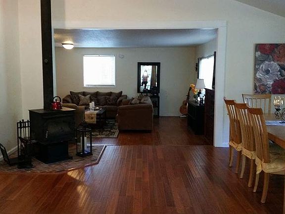 4th image of 3303 43rd Ave SE