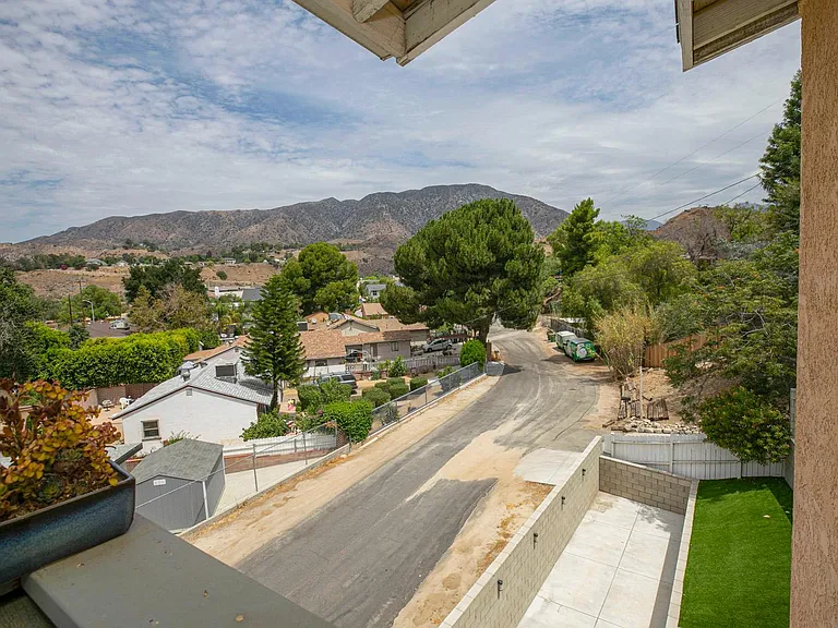 11029 Eldora Ave — Photo 35