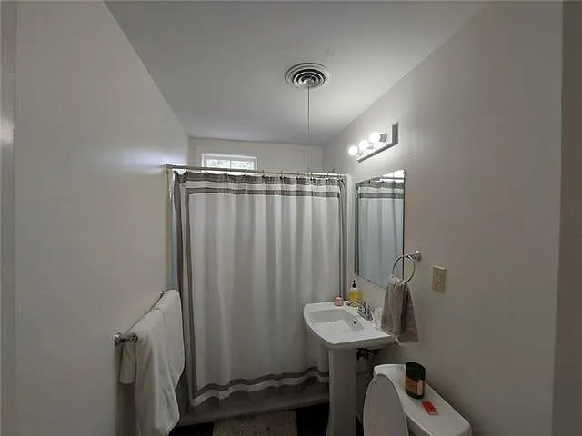 12 Oaklawn Dr — Photo 4