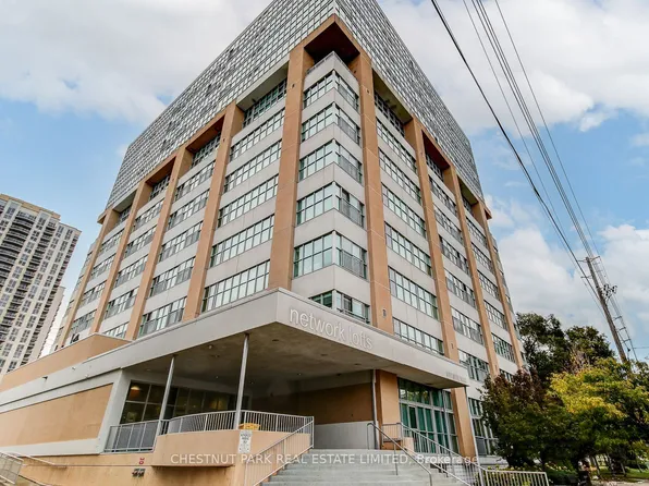 2 Fieldway Rd, Toronto, ON