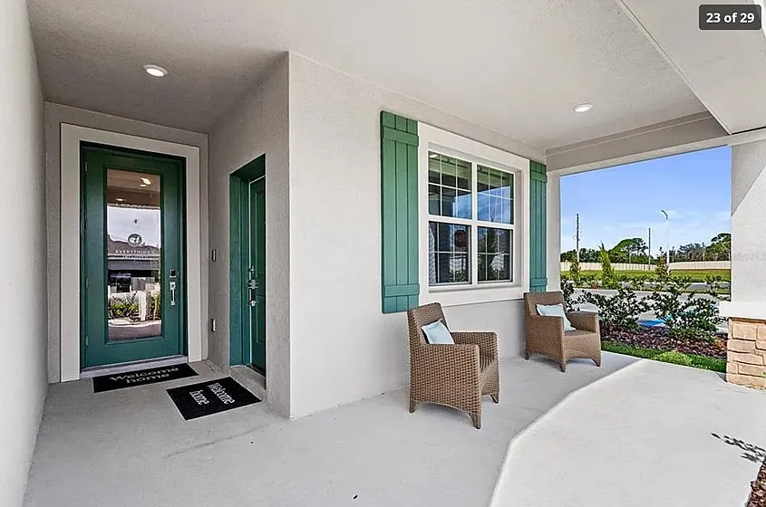3 bed, 2109 sqft, $2,400 — Photo 2