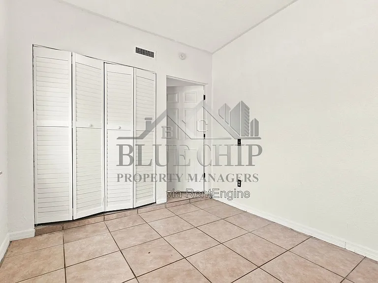 6714 Nina Rosa Dr — Photo 35