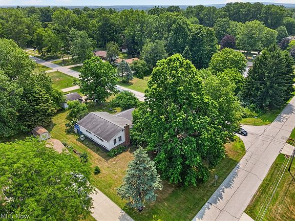 4th image of 5641 Meister Rd