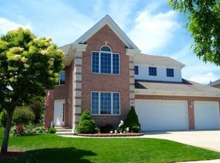 60 Pelican Bay, Roselle, IL 60172