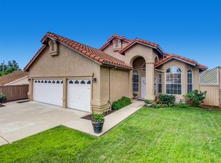 1045 Funquest Dr, Fallbrook, CA 92028