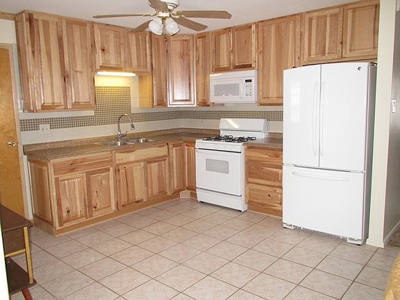 2nd image of 2455 E 223rd St