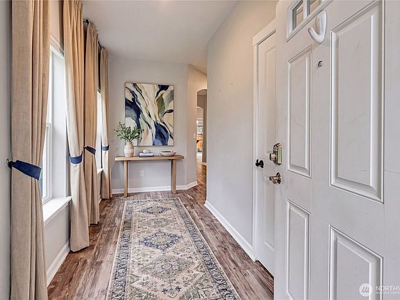 3rd image of 19319 87th Avenue Ct E