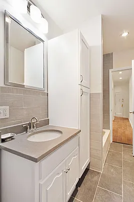 Rented by Compass | media 18