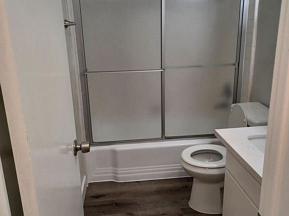 3rd image of 4312 Colfax Ave APT 2