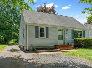 51 Robbins Ave, Newington, CT 06111