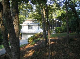 608 Pine Oaks Dr, Tunnel Hill, GA 30755
