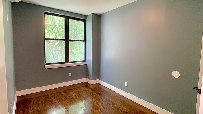 Rented by Nooklyn NYC LLC | media 46