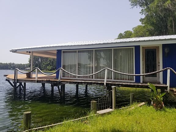 Family Room from outside