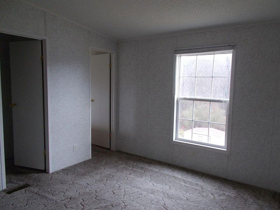 422 Henry St, Stanleytown, VA 24168 Zillow