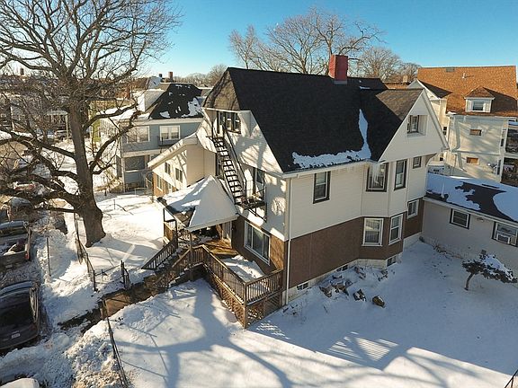 4th image of 31 Bradshaw St