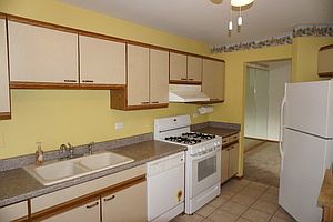 5th image of 17604 Cambridge Pl #118