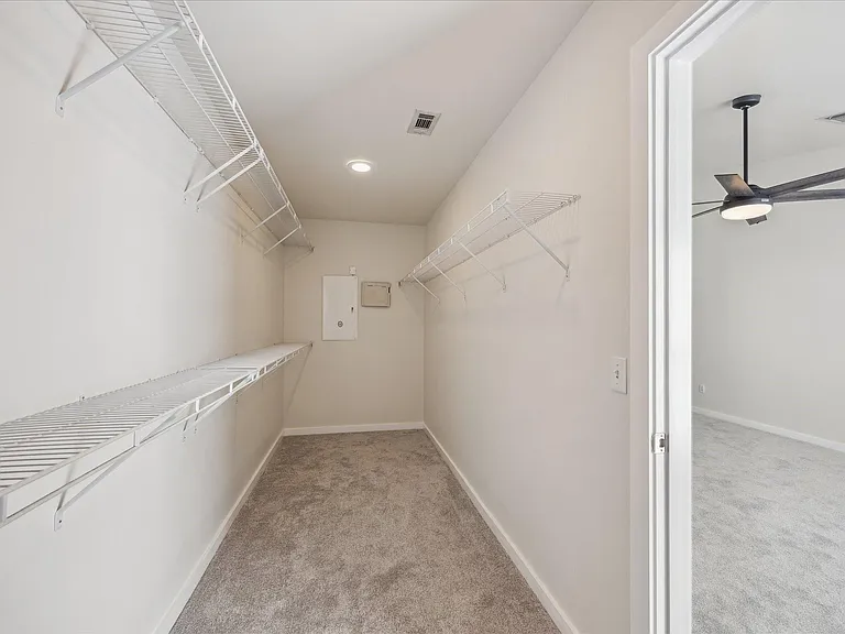 1617 Tuam St — Photo 19