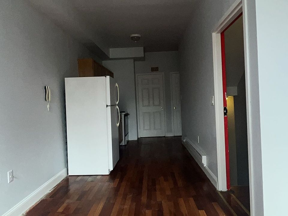 1st image of 1429 W Tioga St #2/3