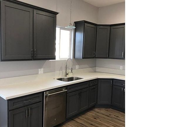 5th image of 1213 W 93rd St