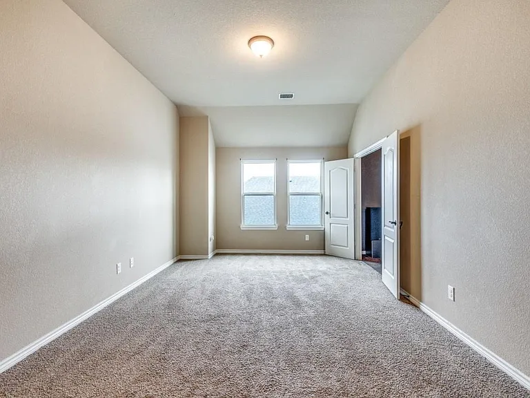 15100 Seventeen Lakes Blvd — Photo 8