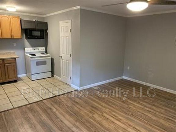 2nd image of 1408 High St Unit C