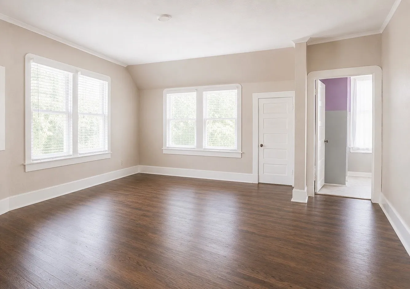 3819 Capitol Ave — Photo 3