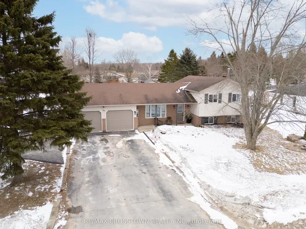 54 Foyston Park Cir, Springwater, ON L9X 0A1