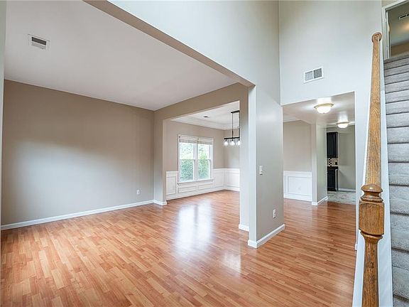 4th image of 315 Foe Creek Dr