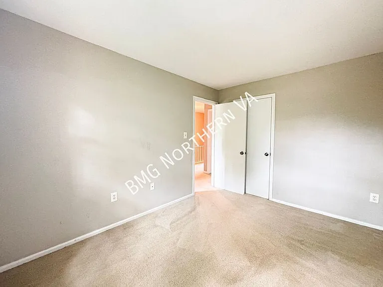 566 Windover Ave NW — Photo 20