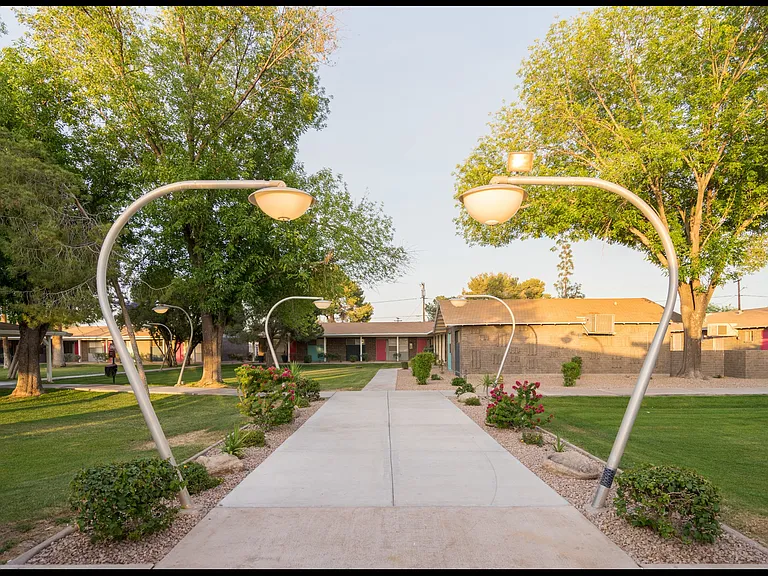 Parkside Apartments — Photo 15