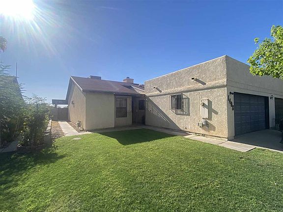 2nd image of 1408 S Sunset Dr