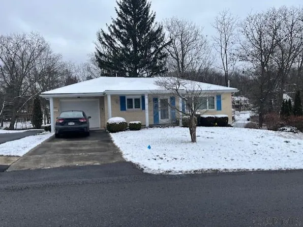 207 Bass Ave, Johnstown, PA 15904