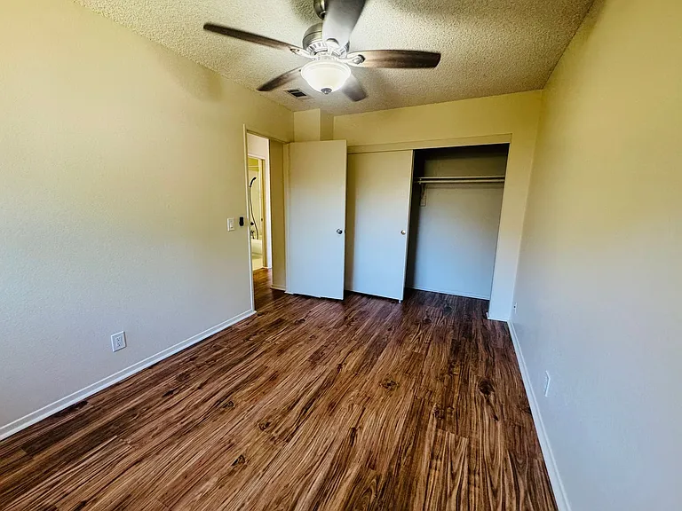 170 W Ripley St — Photo 7