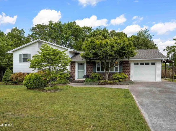 1032 W Park Dr, Knoxville, TN 37909