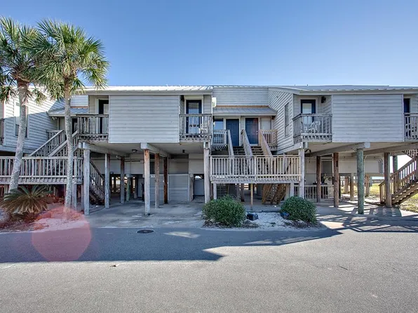 1804 Gulf Beach Dr #15, Eastpoint, FL 32328