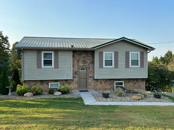 (undisclosed Address), Newport, TN 37821
