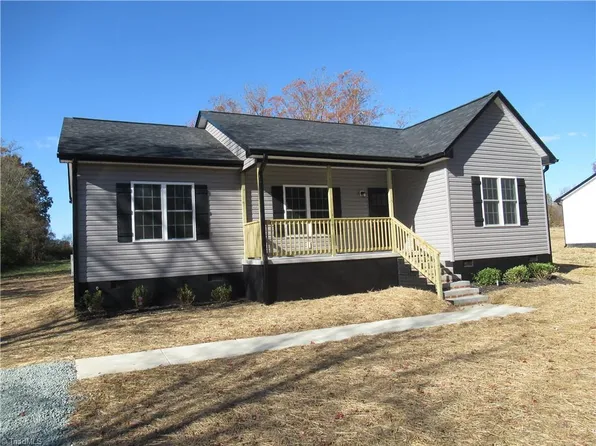 3771 Hinshaw Country Rd, Liberty, NC 27298