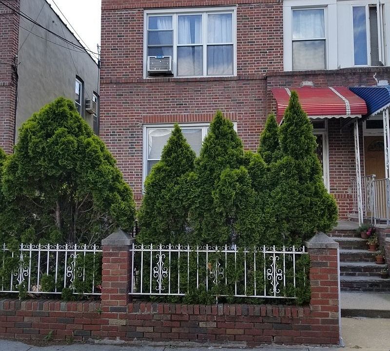1st image of 2377 26th St