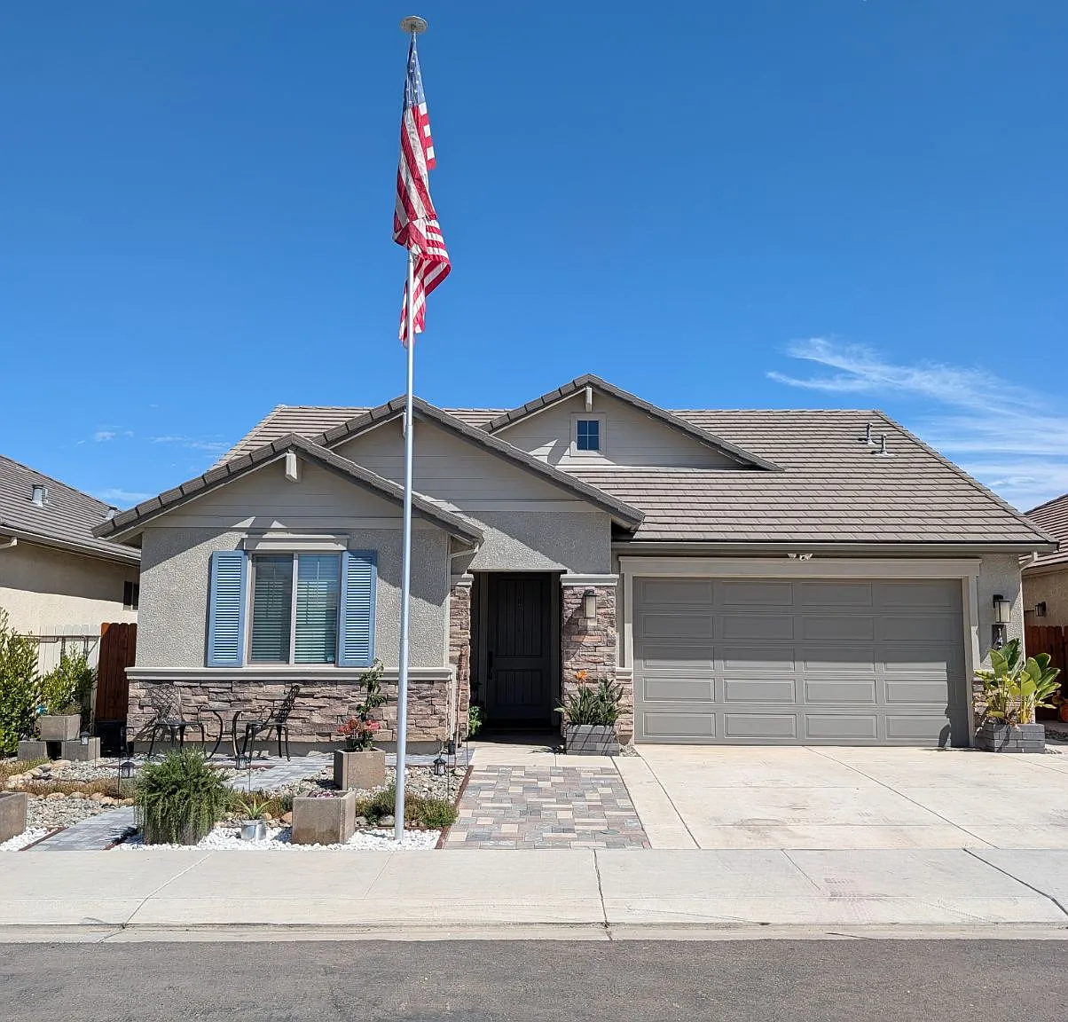 3 bed, 1675 sqft, $4,000 — Photo 1