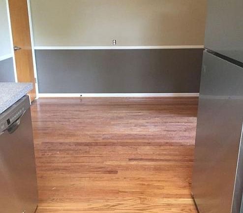 3rd image of 6789 Siebern Ave APT 4