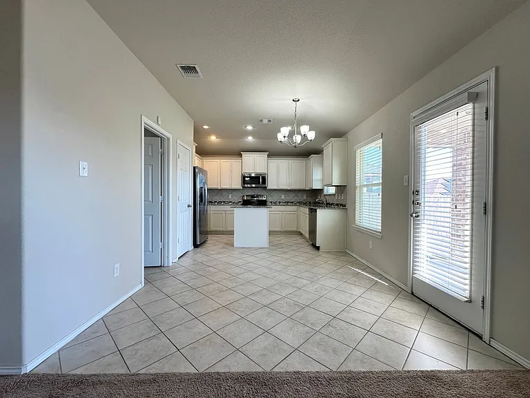 702 Deborah Kay Dr — Photo 6